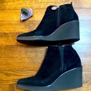 Donald J Pliner isha boots